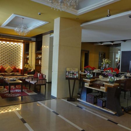 Grand Residency Hotel & Serviced Apartments Bombaj Exteriér fotografie