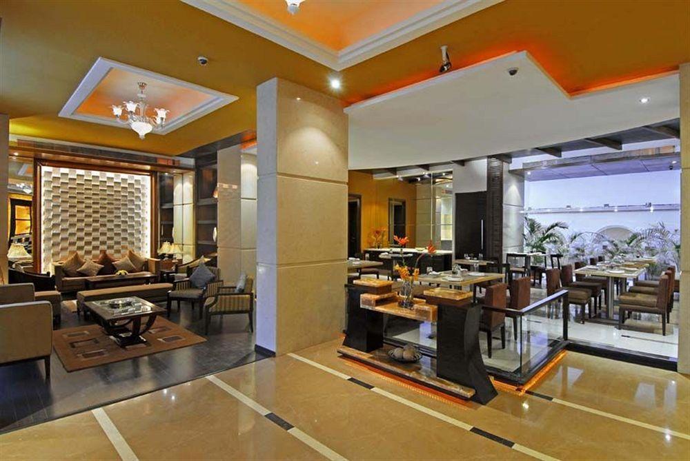 Grand Residency Hotel & Serviced Apartments Bombaj Exteriér fotografie