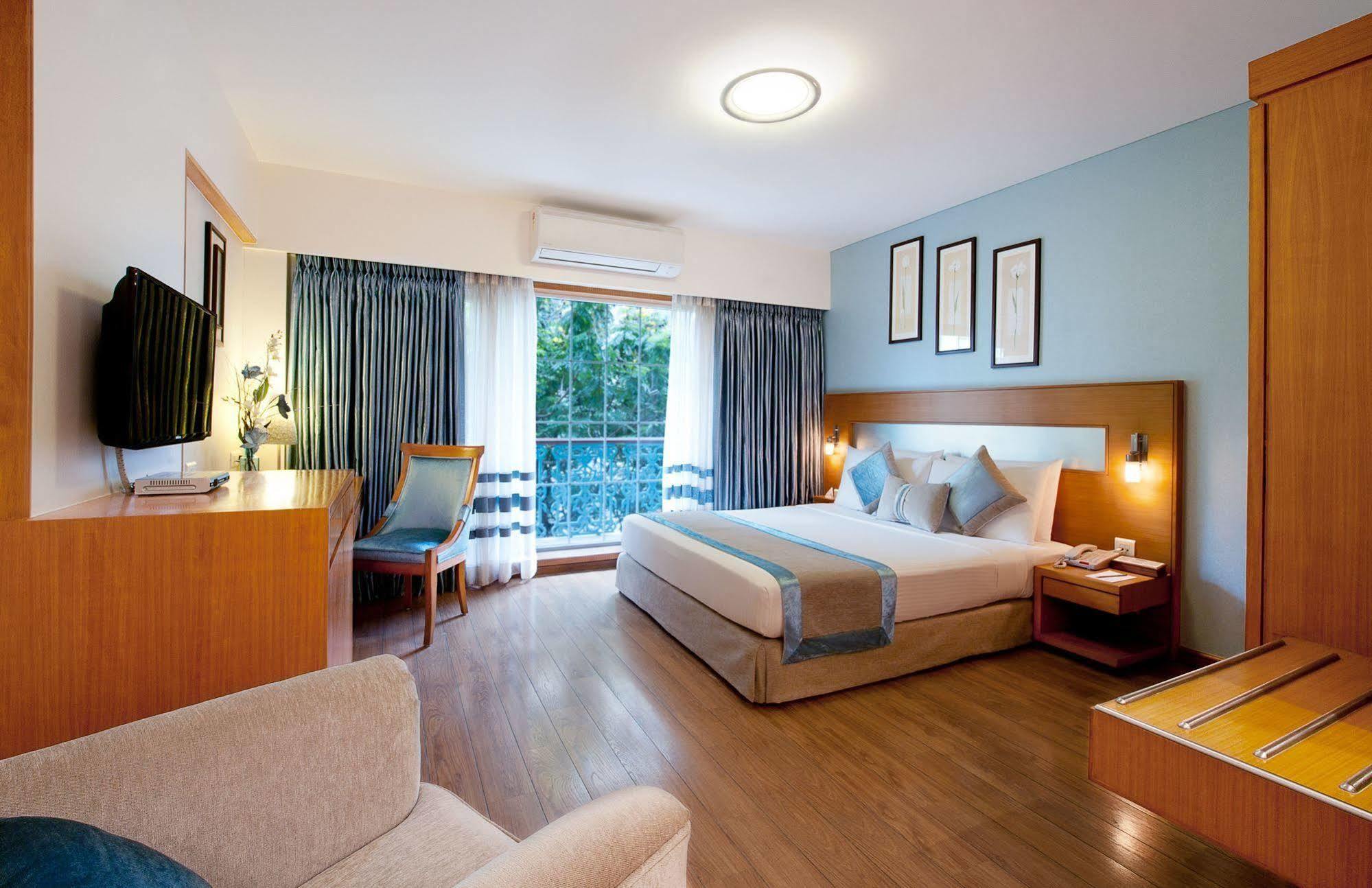 Grand Residency Hotel & Serviced Apartments Bombaj Exteriér fotografie
